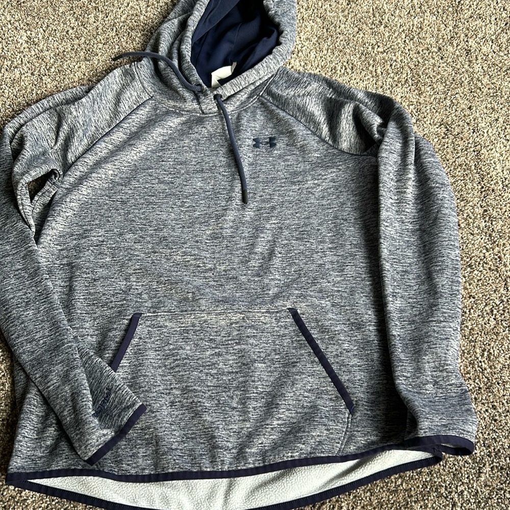 Underarmour hooded sweatshirt